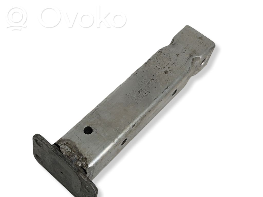 Audi Q7 4M Radiator support slam panel bracket 