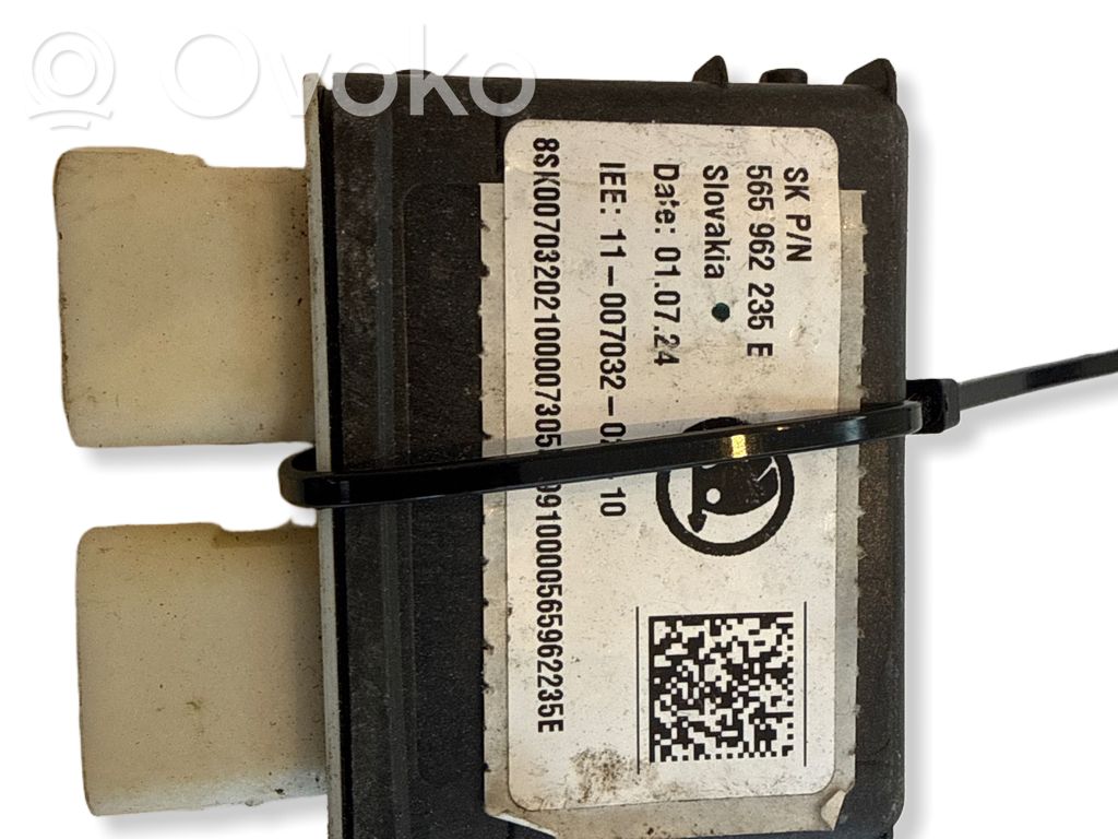 Tailgate/trunk control unit/module   5NA962243B,10696602