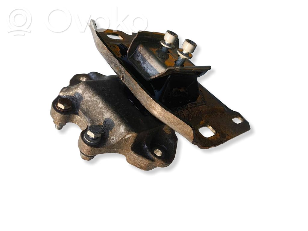 Gearbox mount   9812667680
