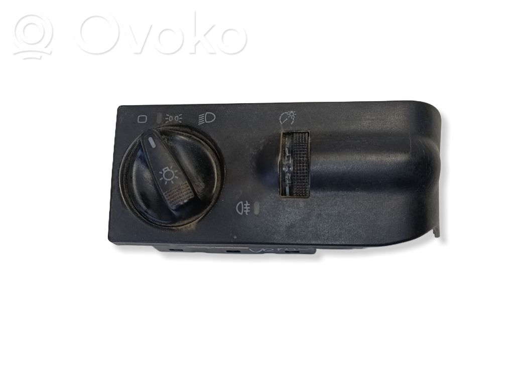 Volkswagen Vento Light switch 