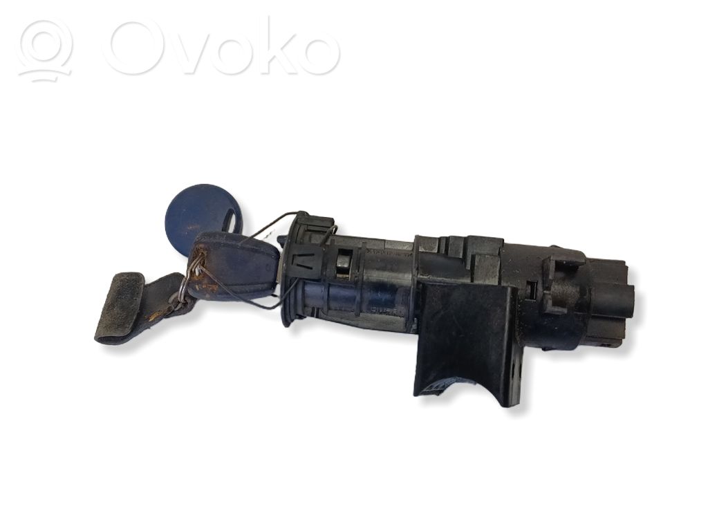 Fiat Punto (188) Virtalukko 