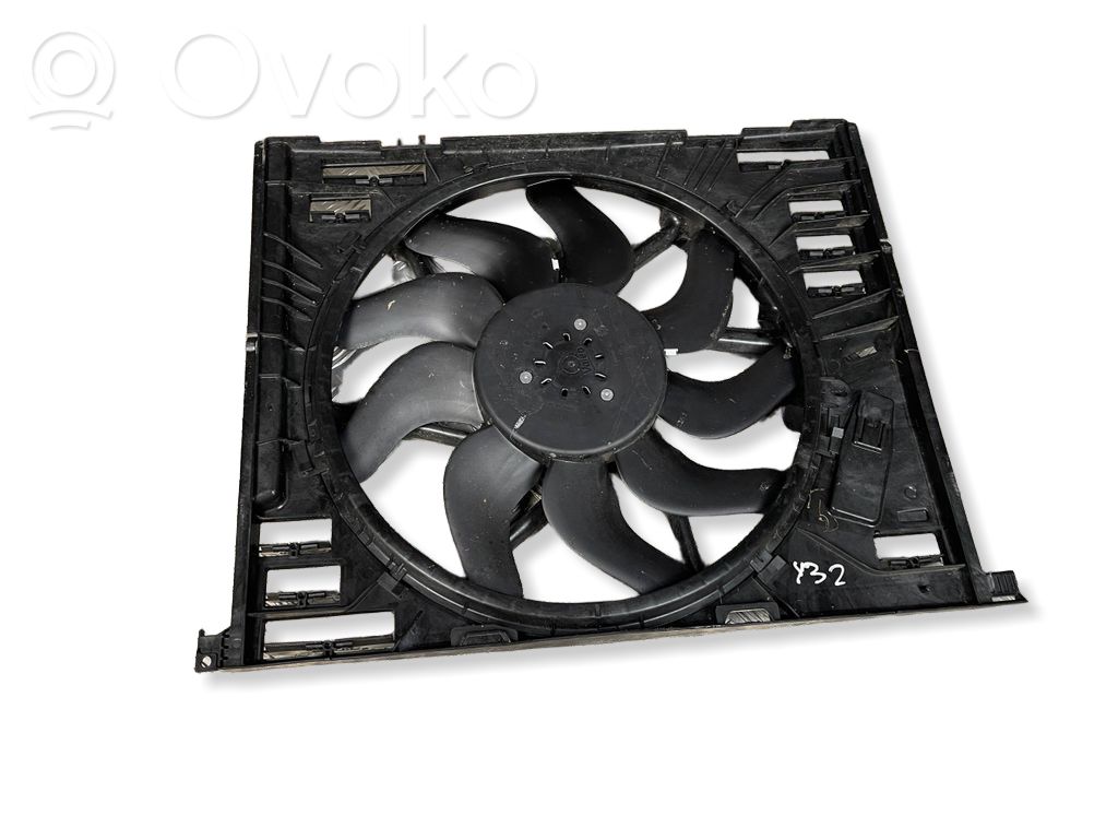 BMW i4 Electric radiator cooling fan 