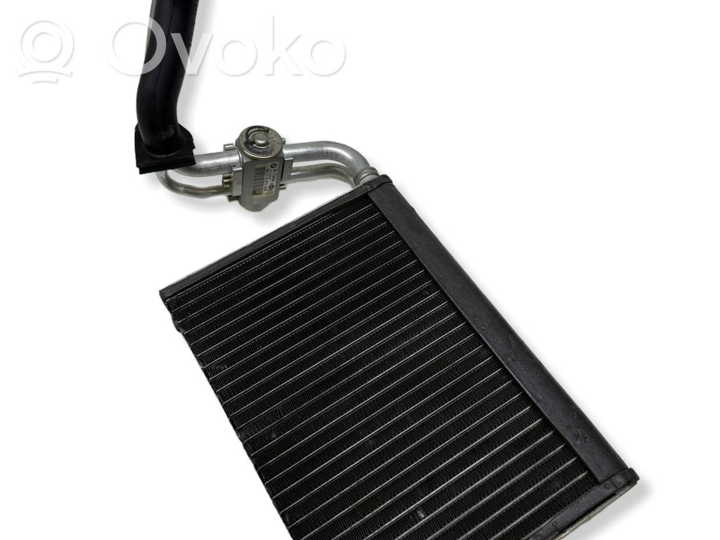 BMW X5 E53 Oro kondicionieriaus radiatorius (salone) 