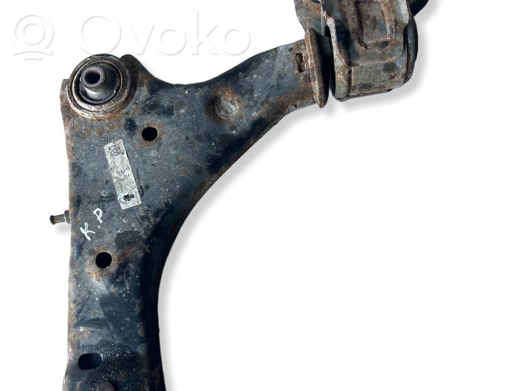 Dolny wahacz przedni   FK723A053,T033A