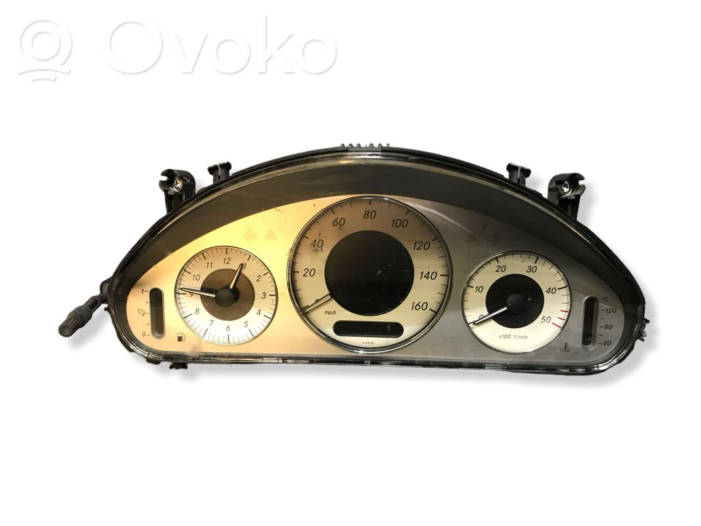 Mercedes-Benz E W211 Speedometer (instrument cluster) 