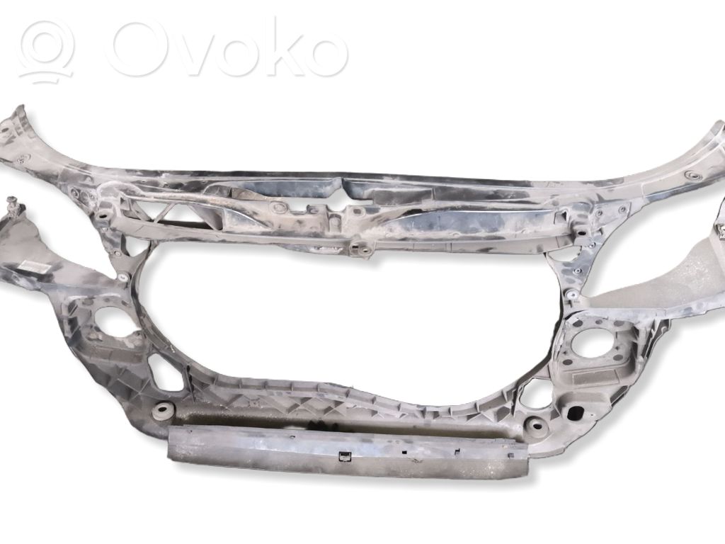 Audi A4 S4 B6 8E 8H Radiatorių panelė 