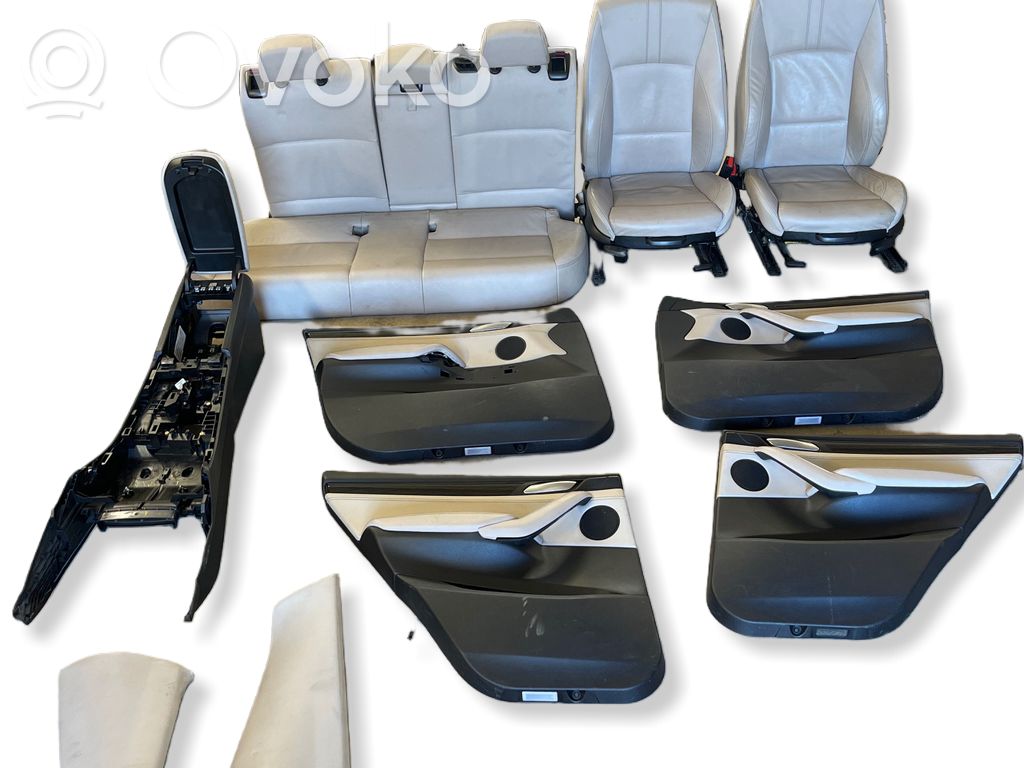 Interior set