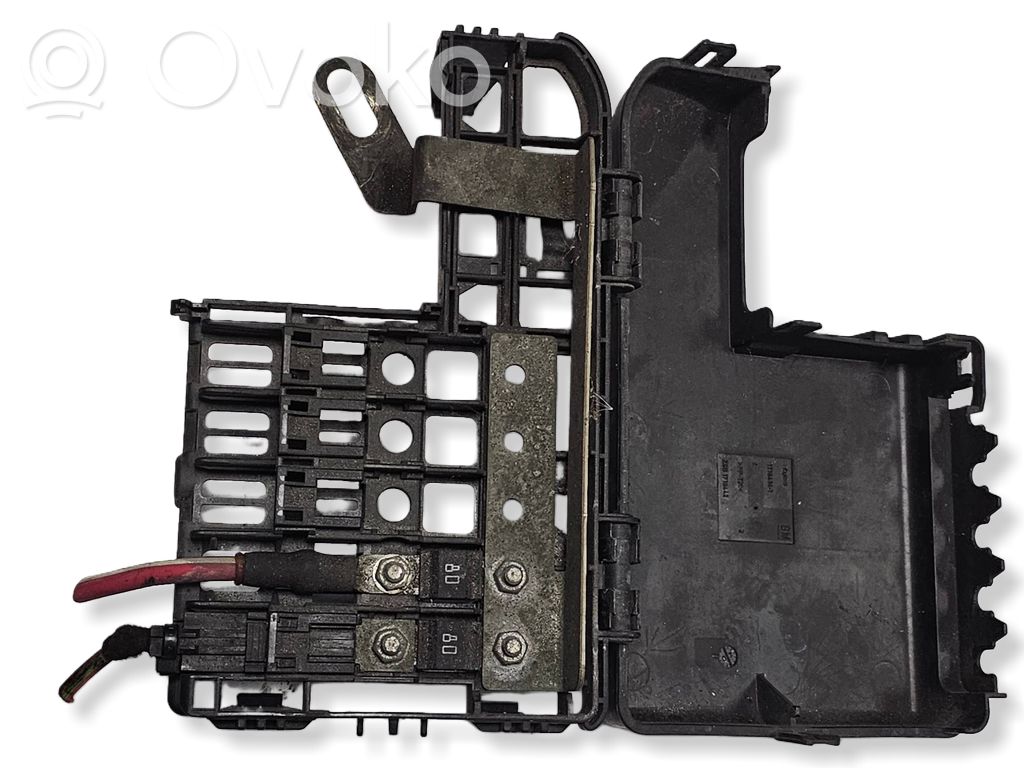 Opel Corsa D Juego de caja de fusibles 