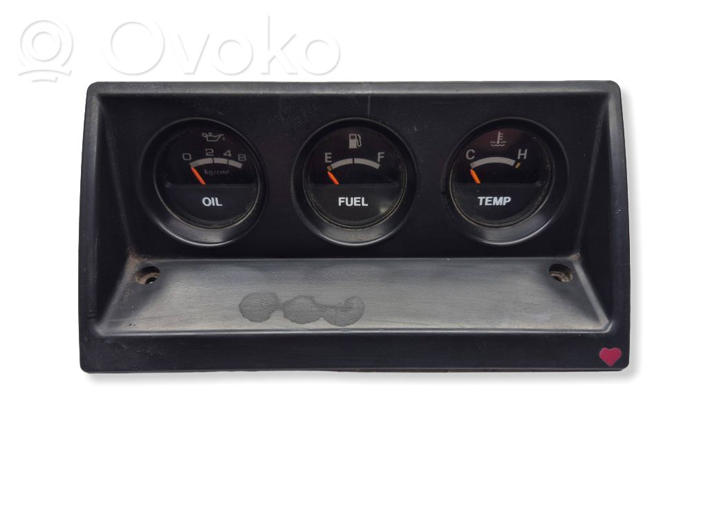 Isuzu Trooper Geschwindigkeitsmesser Cockpit 