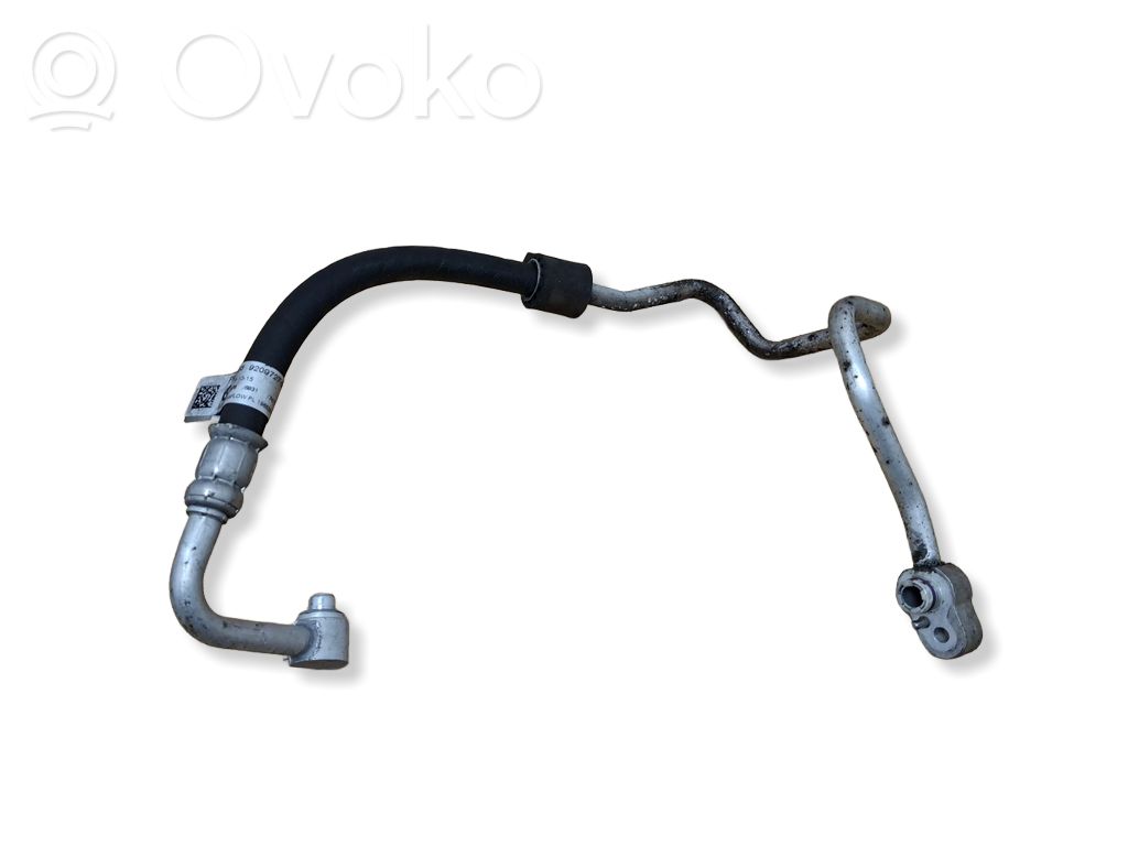 BMW X1 F48 F49 Ilmastointilaitteen putki (A/C) 