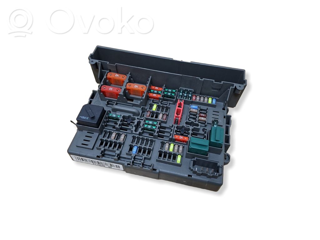 BMW X1 E84 Fuse module 