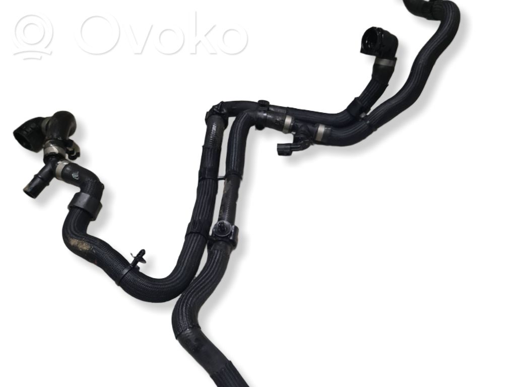 Jaguar I-Pace Engine coolant pipe/hose 