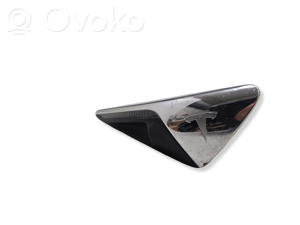 Tesla Model S Side fender camera 