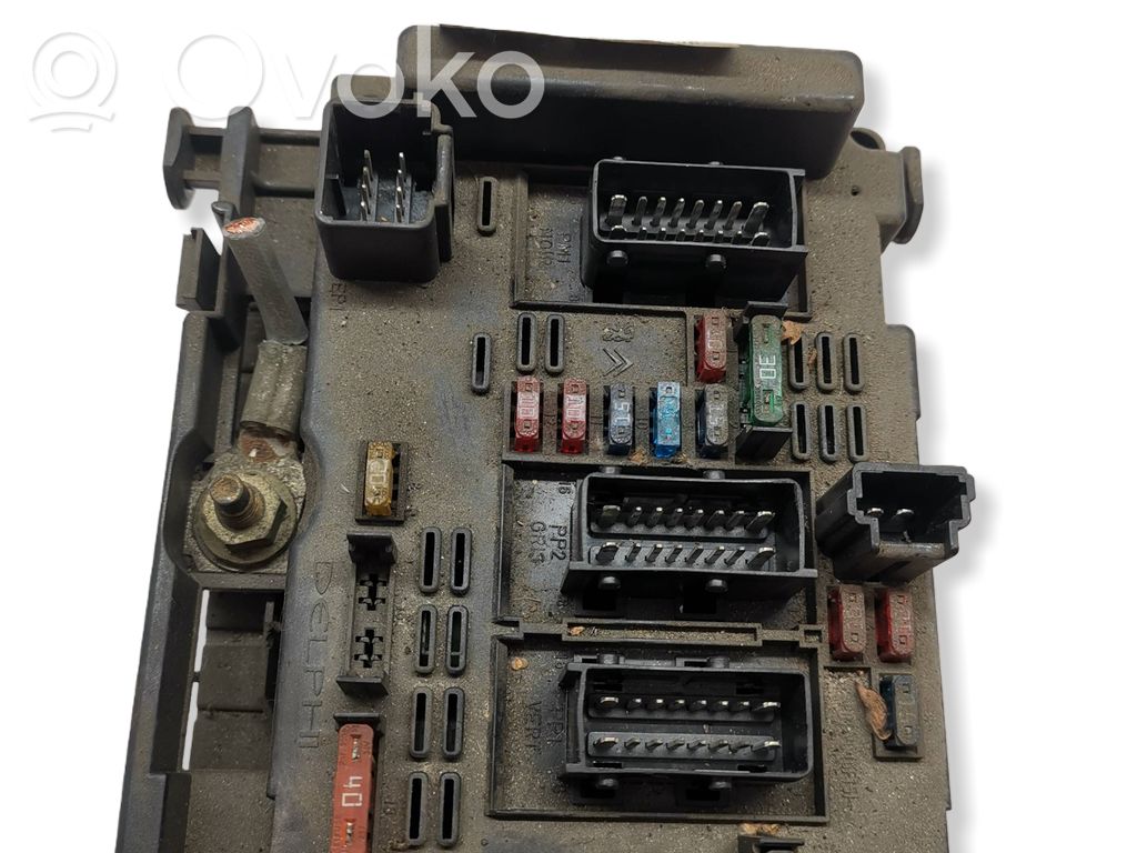 Peugeot 307 Fuse module 