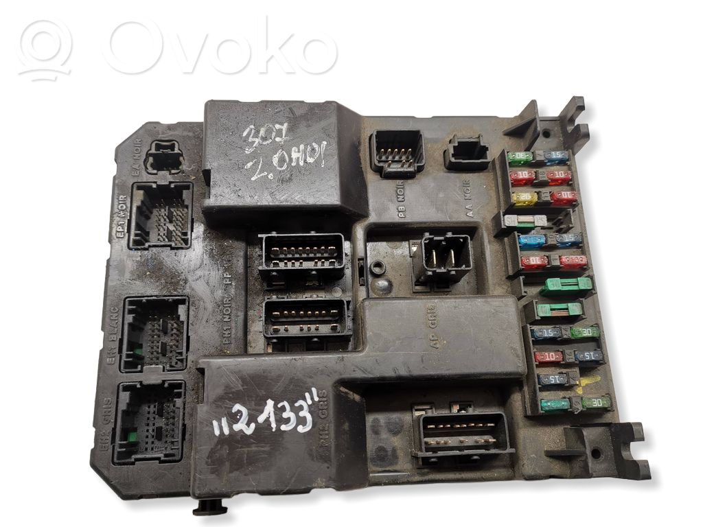 Peugeot 307 Fuse module 