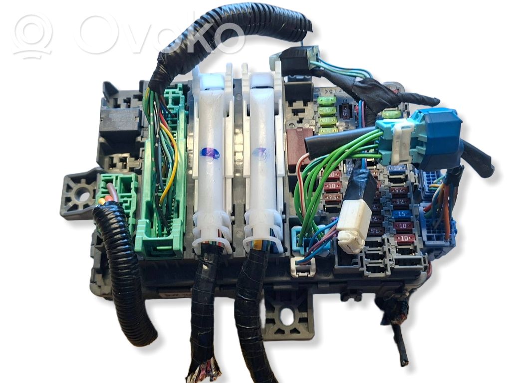 Honda Civic IX Sulakemoduuli 