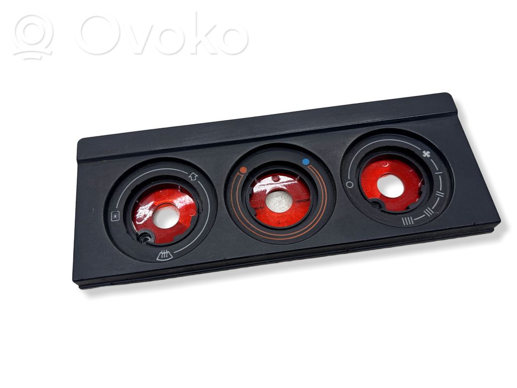 Audi 80 90 B3 Climate control unit 