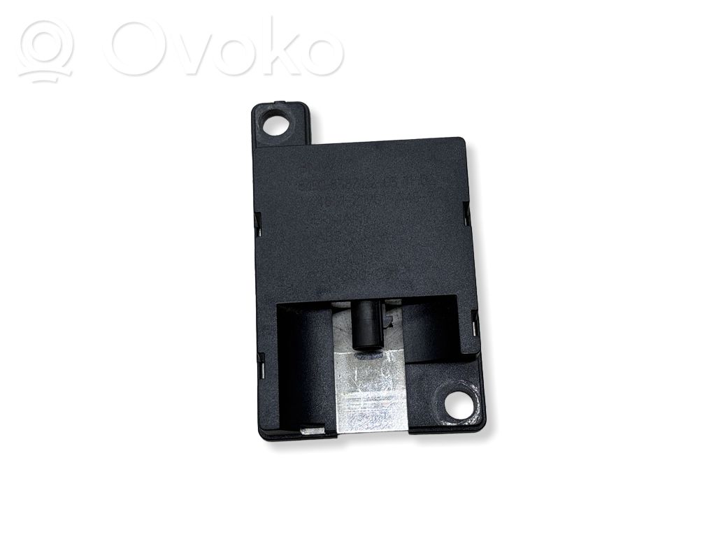 BMW 3 E46 Antenos stiprintuvas 