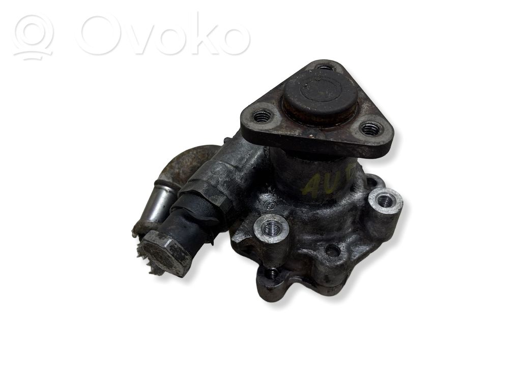 Audi A4 S4 B5 8D Ohjaustehostimen pumppu 