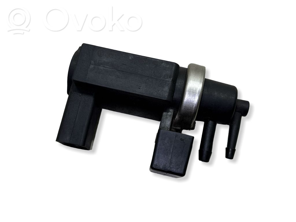 Audi A4 S4 B7 8E 8H Solenoīda vārsts 