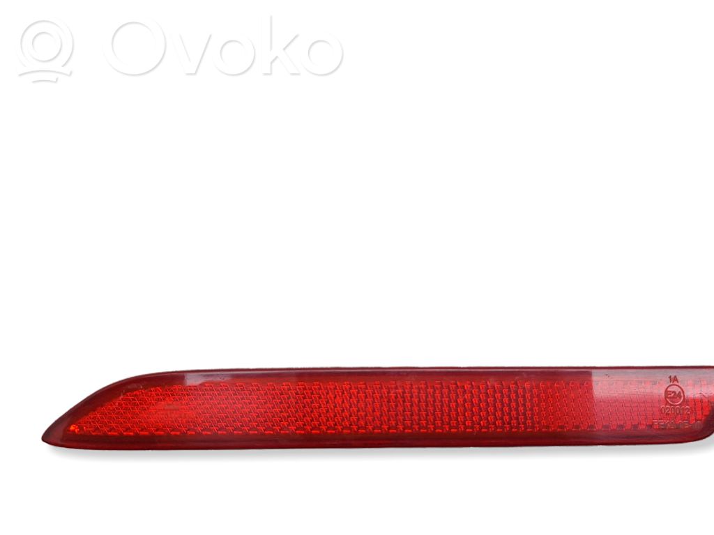 Задний oтражатель   819200F010,3202000666