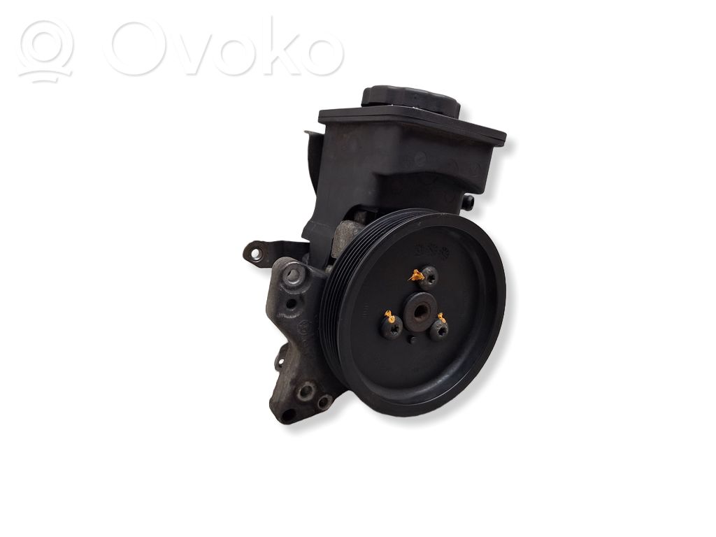 BMW X3 E83 Power steering pump 