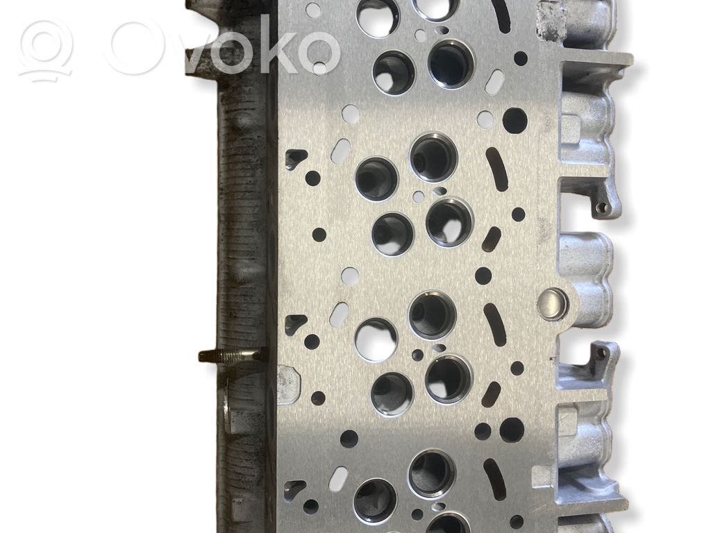 Engine head   6C1Q6090AE