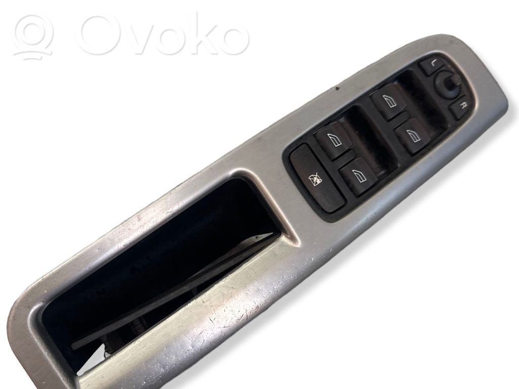 Electric window control switch   30710787,30710788,03451100,30710789