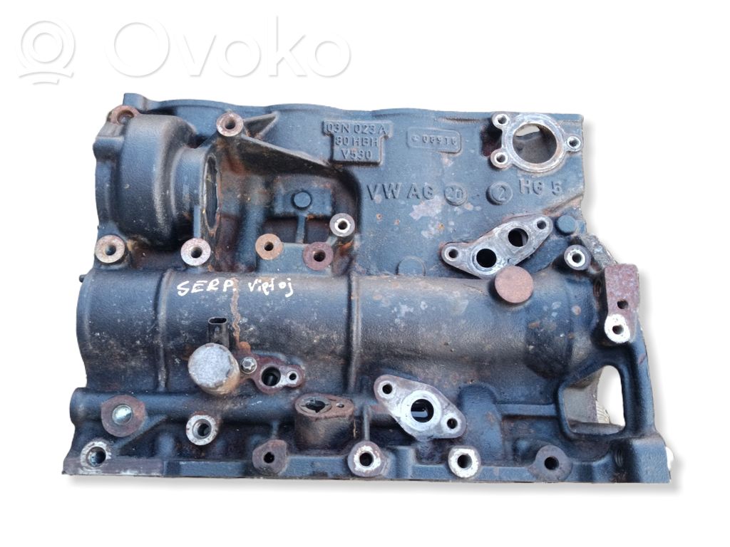 Volkswagen PASSAT B8 Engine block 