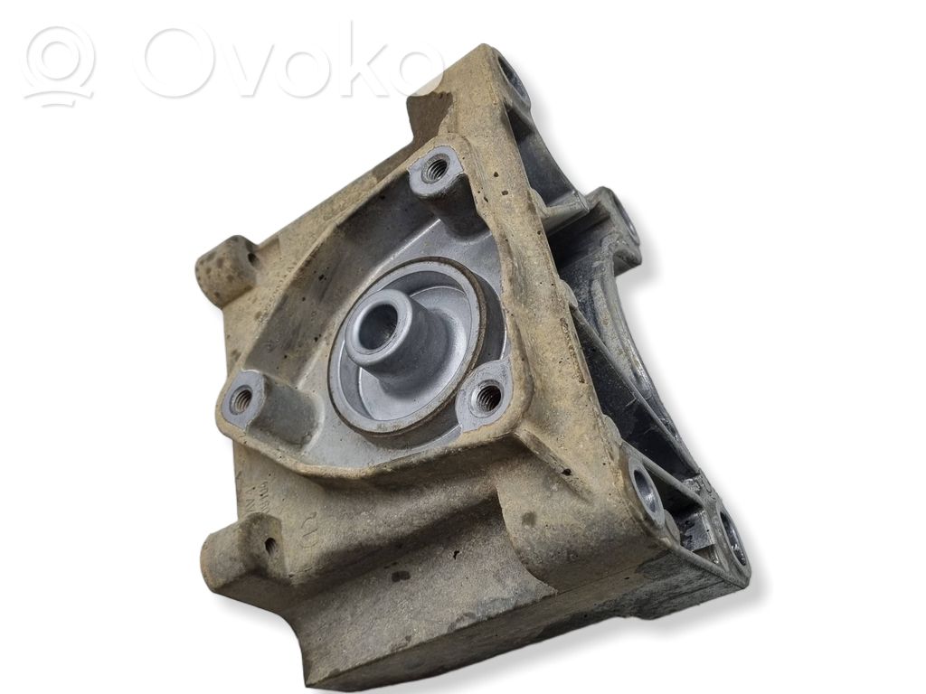 Dodge Durango Gearbox mounting bracket 
