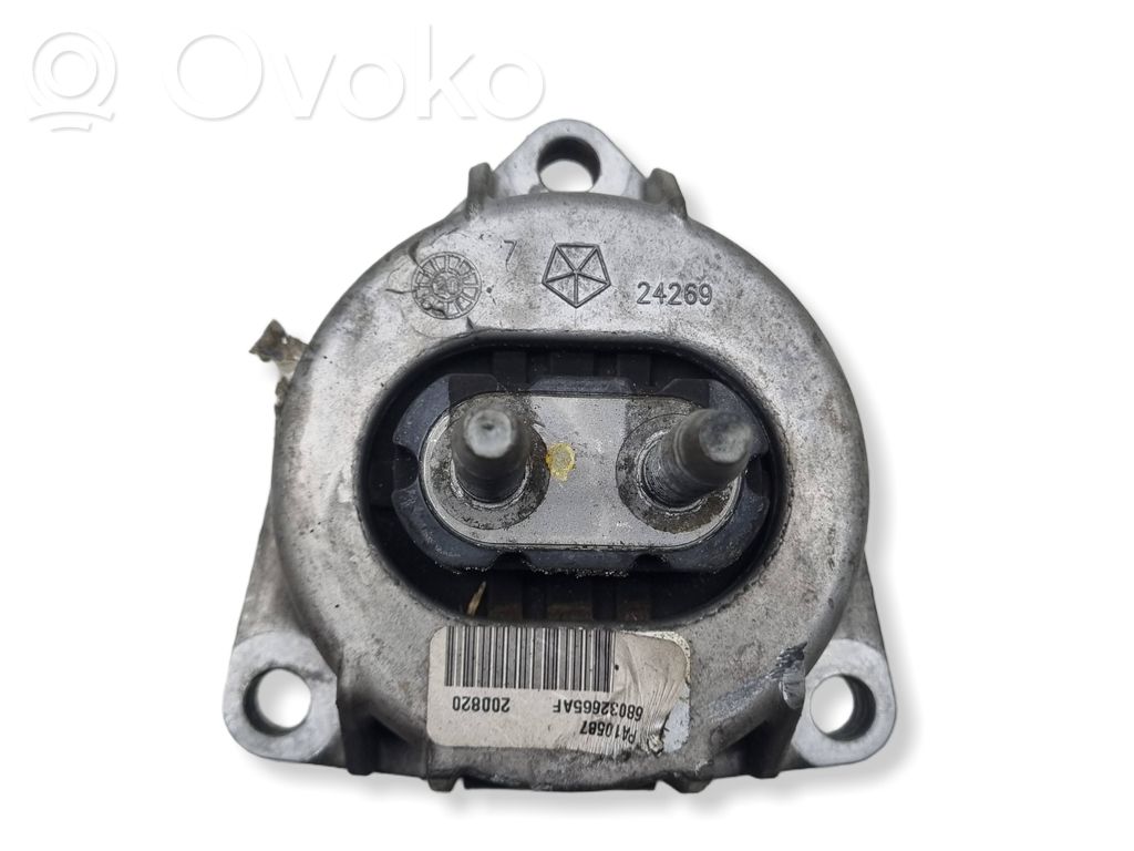 Dodge Durango Engine mount bracket 