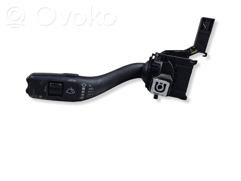 Audi A3 S3 A3 Sportback 8P Wiper control stalk 
