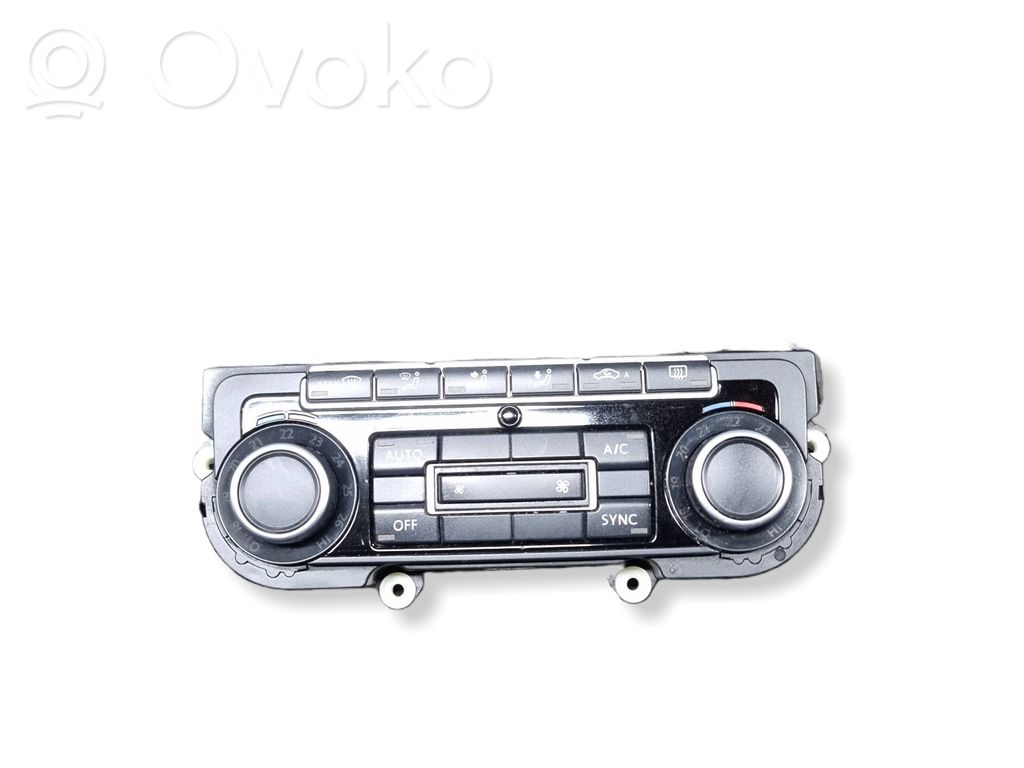 Volkswagen Golf VI Panel klimatyzacji 