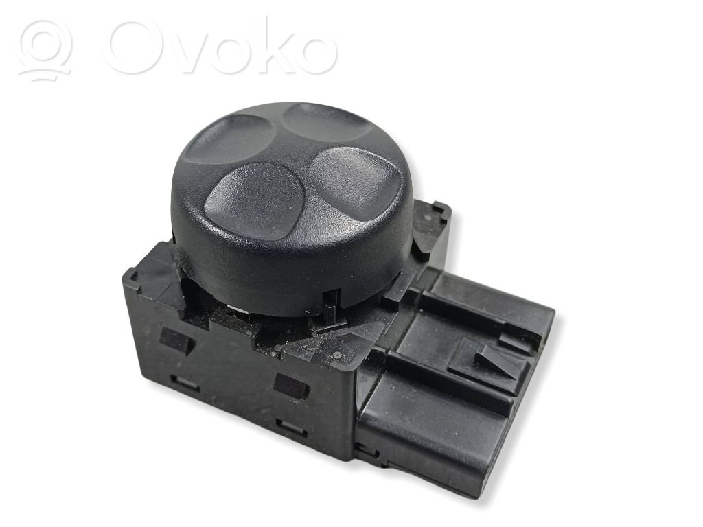 Seat control switch   56046232AB,36382
