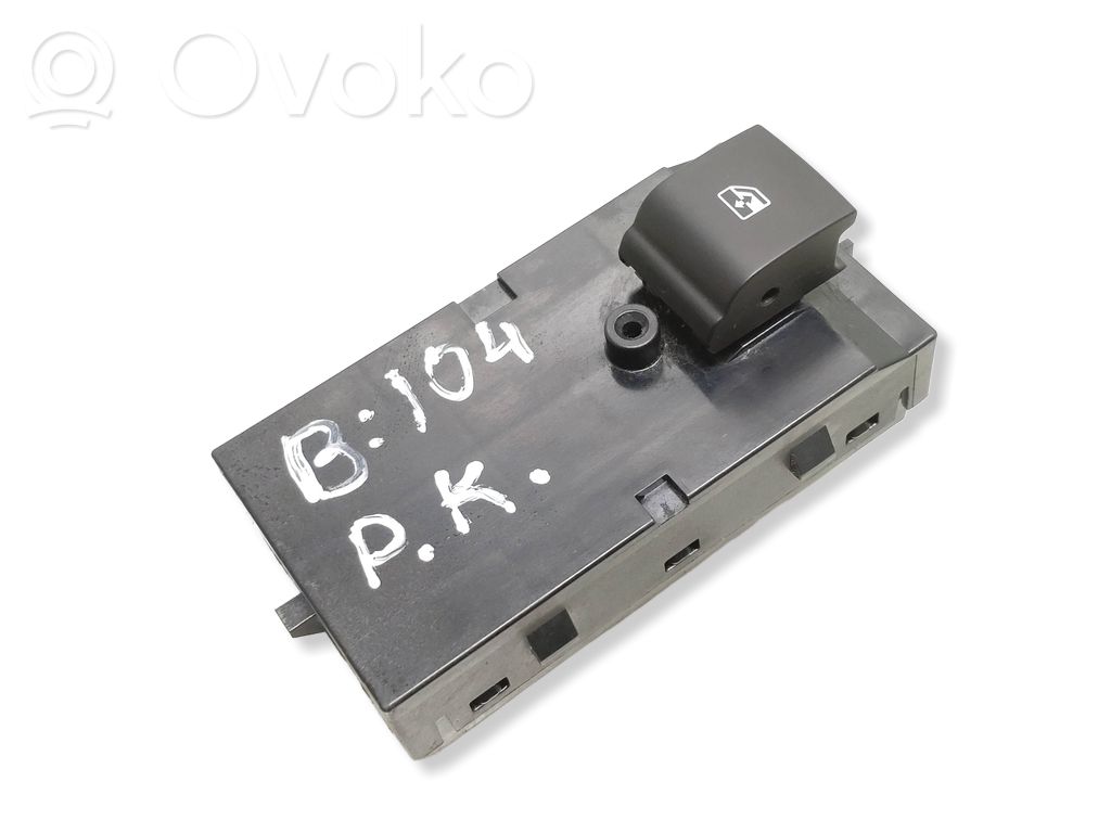 Electric window control switch   13408448