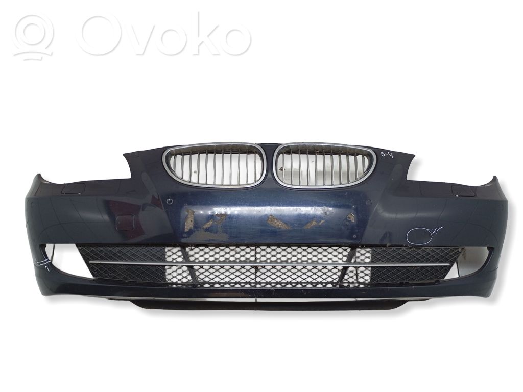 BMW 5 E60 E61 Priekinis bamperis 