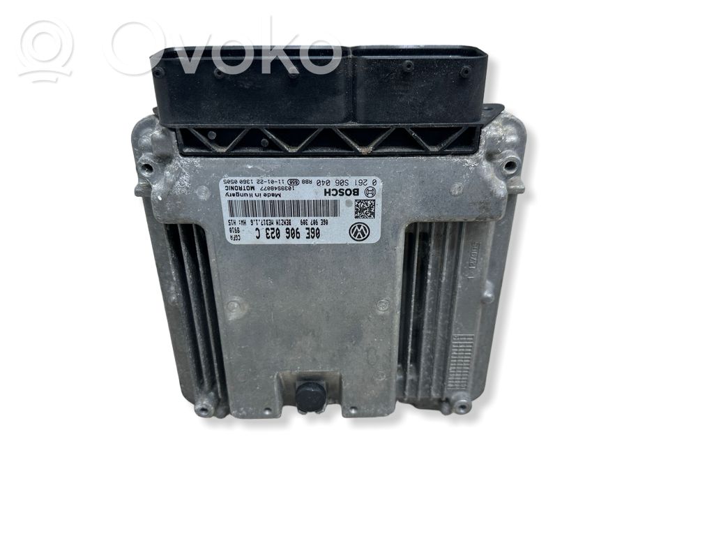 Volkswagen Touareg II Engine control unit/module 