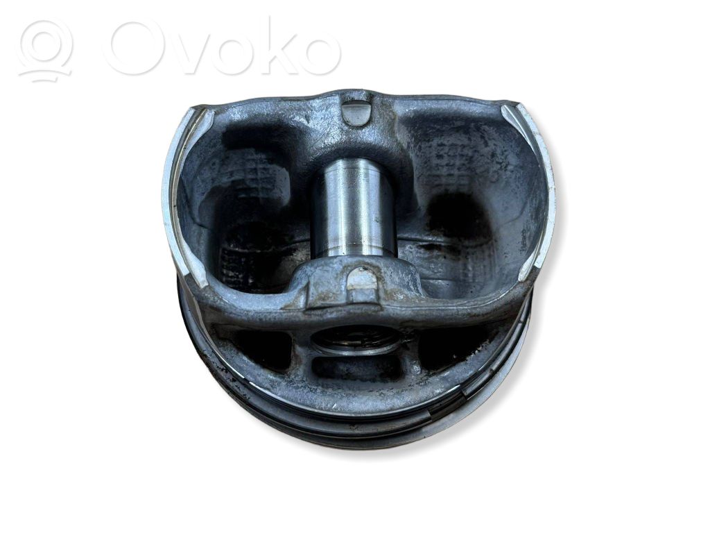 BMW 3 E90 E91 Piston 