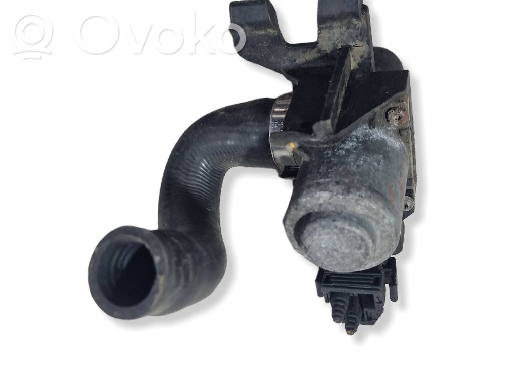 BMW 7 E65 E66 Apsildes radiatora vārsts (-i) 