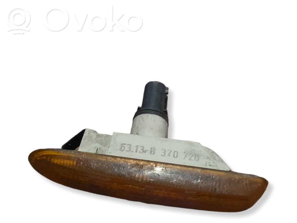 BMW 3 E46 Front fender indicator light 