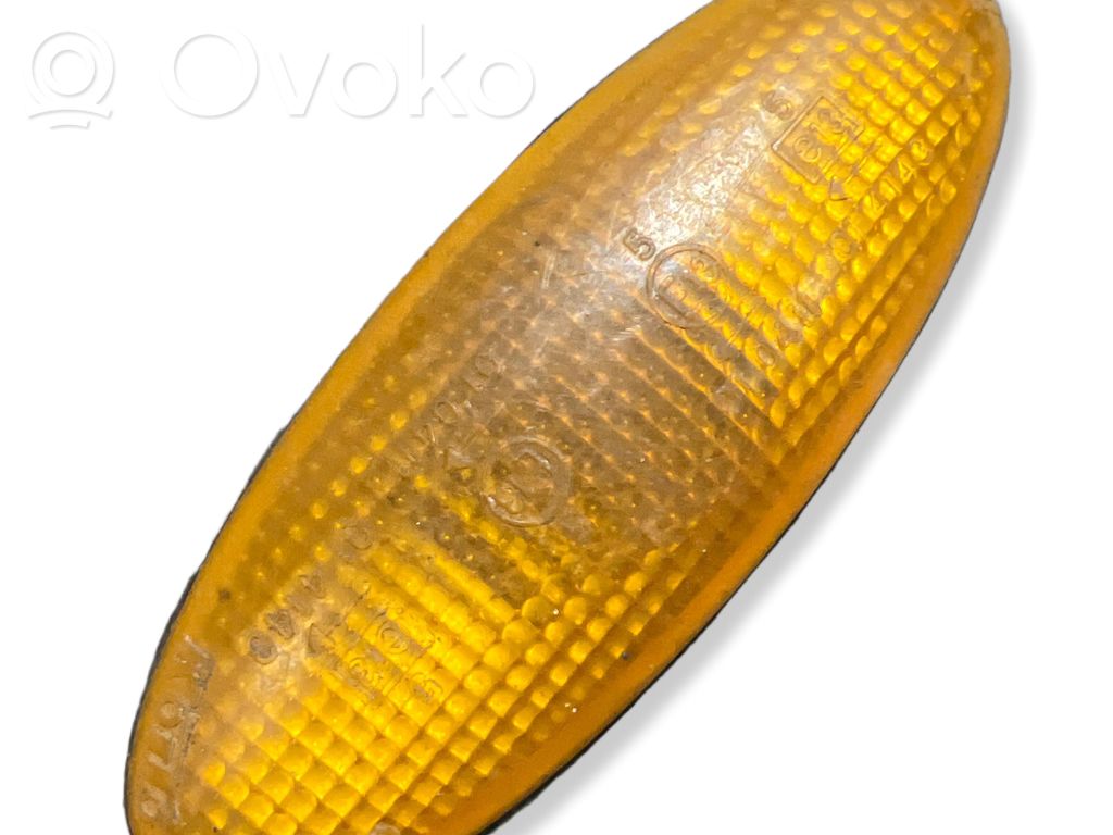 Mazda 626 Front fender indicator light 