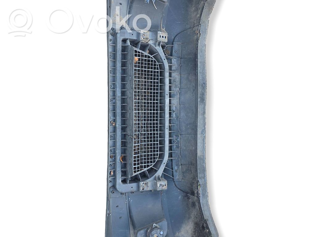 Iveco Daily 4th gen Parachoques delantero 