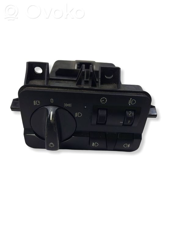 Light switch   6936821,0029255,532228431,355901