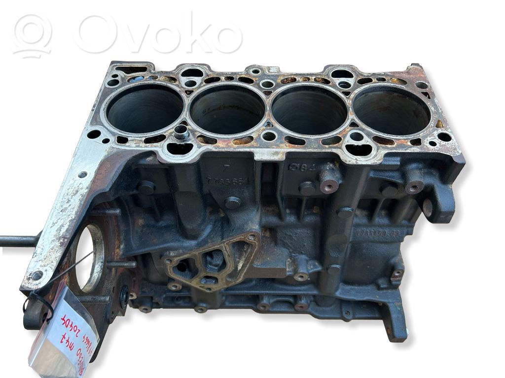 Engine block   7786664