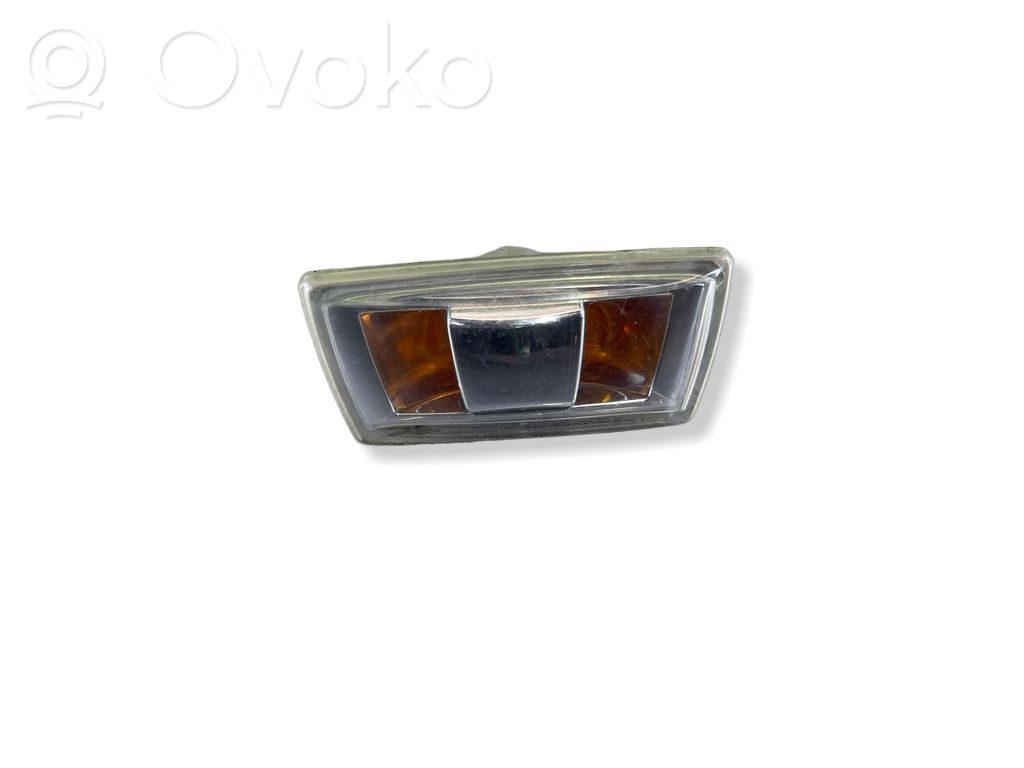 Opel Insignia A Front fender indicator light 