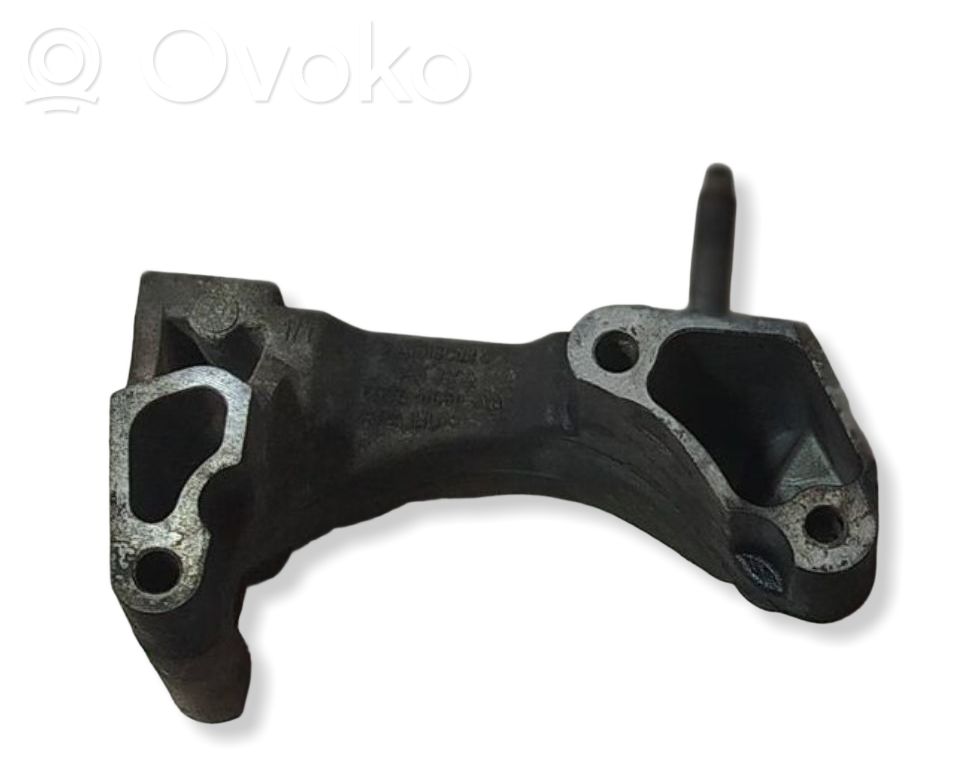Ford Mondeo MK IV Engine mounting bracket 