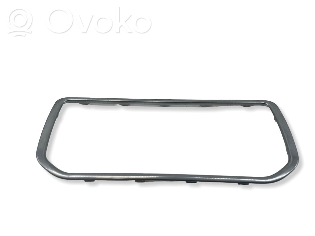Konsola środkowa / Radio / GPS   BJ32047A04BC