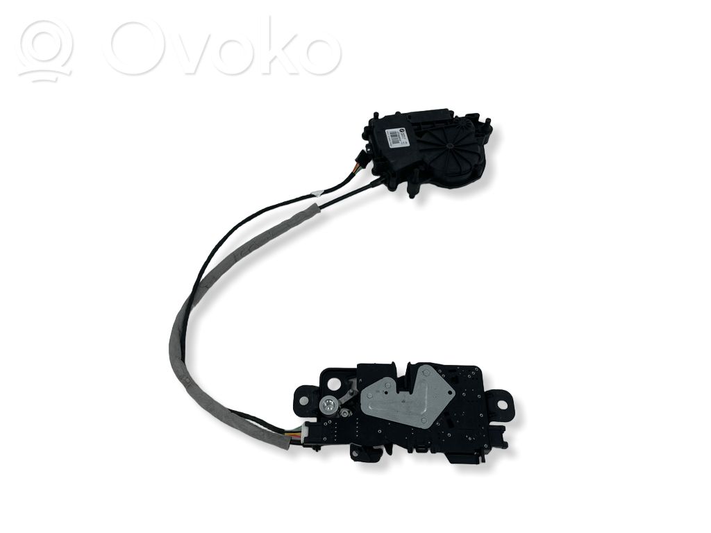 BMW 5 G30 G31 G38 Zamek klapy tylnej / bagażnika 