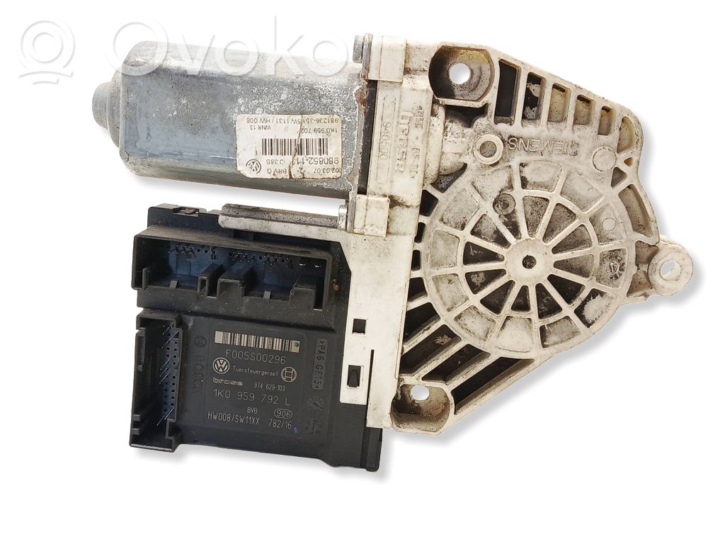 Volkswagen PASSAT B6 Silnik regulatora szyby drzwi przednich 
