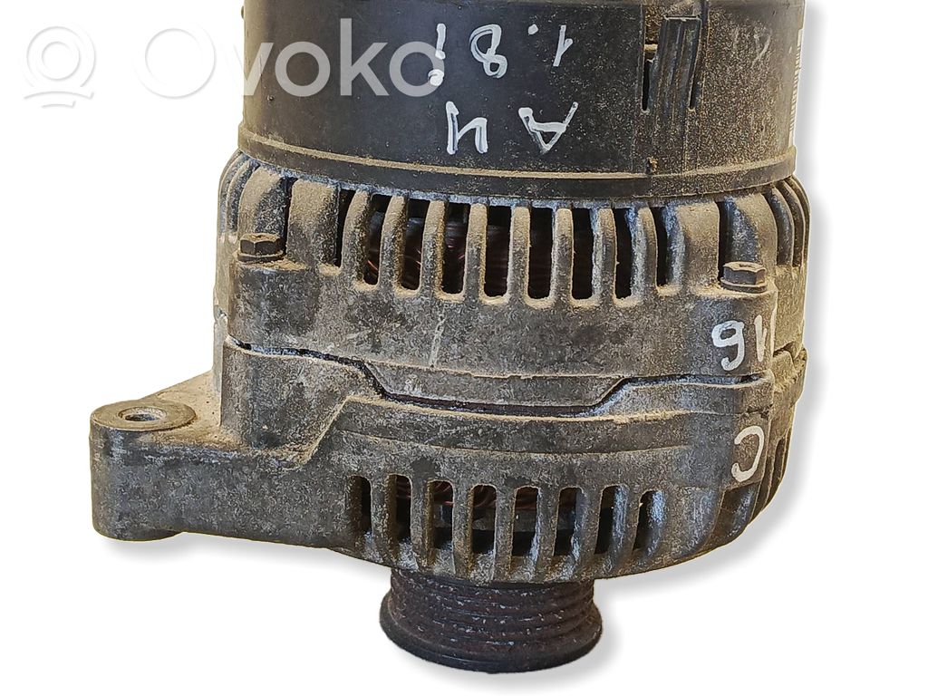 Audi A4 S4 B5 8D Generatore/alternatore 